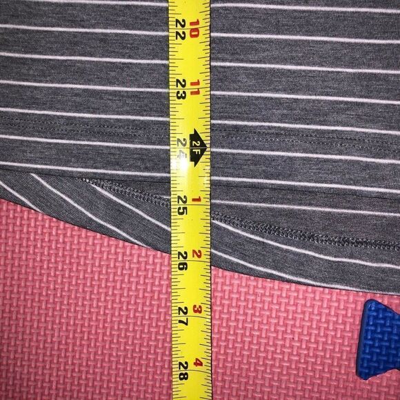 Lululemon Evolution Polo Lookout Shirt Men’s Stripe Heathered Gray Size Small? - Picture 8 of 9